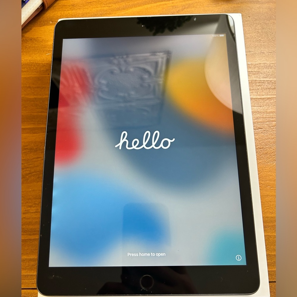 7th generation Apple IPad 128GB
